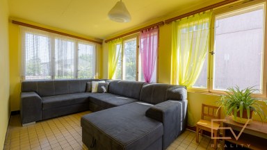 Prodej rodinného domu 4+1, s pozemkem 681 m2 - Nové Strašecí