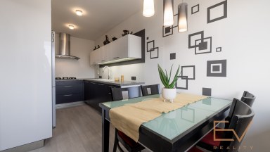 Prodej bytu 3+1, 70 m2 + lodžie 6 m2 - Praha - Řepy