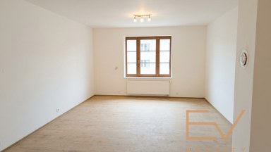 Pronájem bytu 2+kk, 58 m2, terasa 10 m2 - Praha Jeseniova
