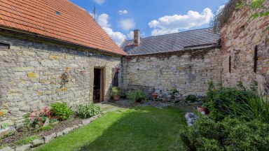 Prodej rodinného domu 163 m2,s pozemkem 327 m2 - Nové Strašecí 