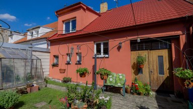 Prodej rodinného domu 163 m2,s pozemkem 327 m2 - Nové Strašecí 
